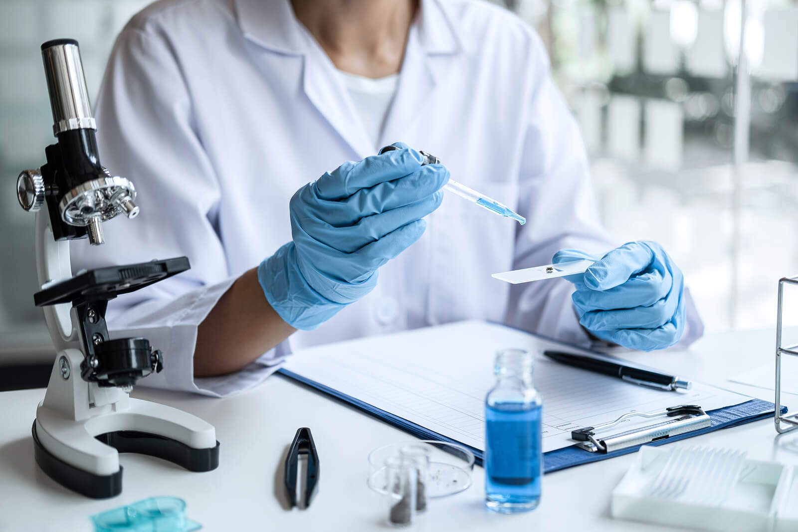 LC-MS technology lab testing of regenerative medicine products